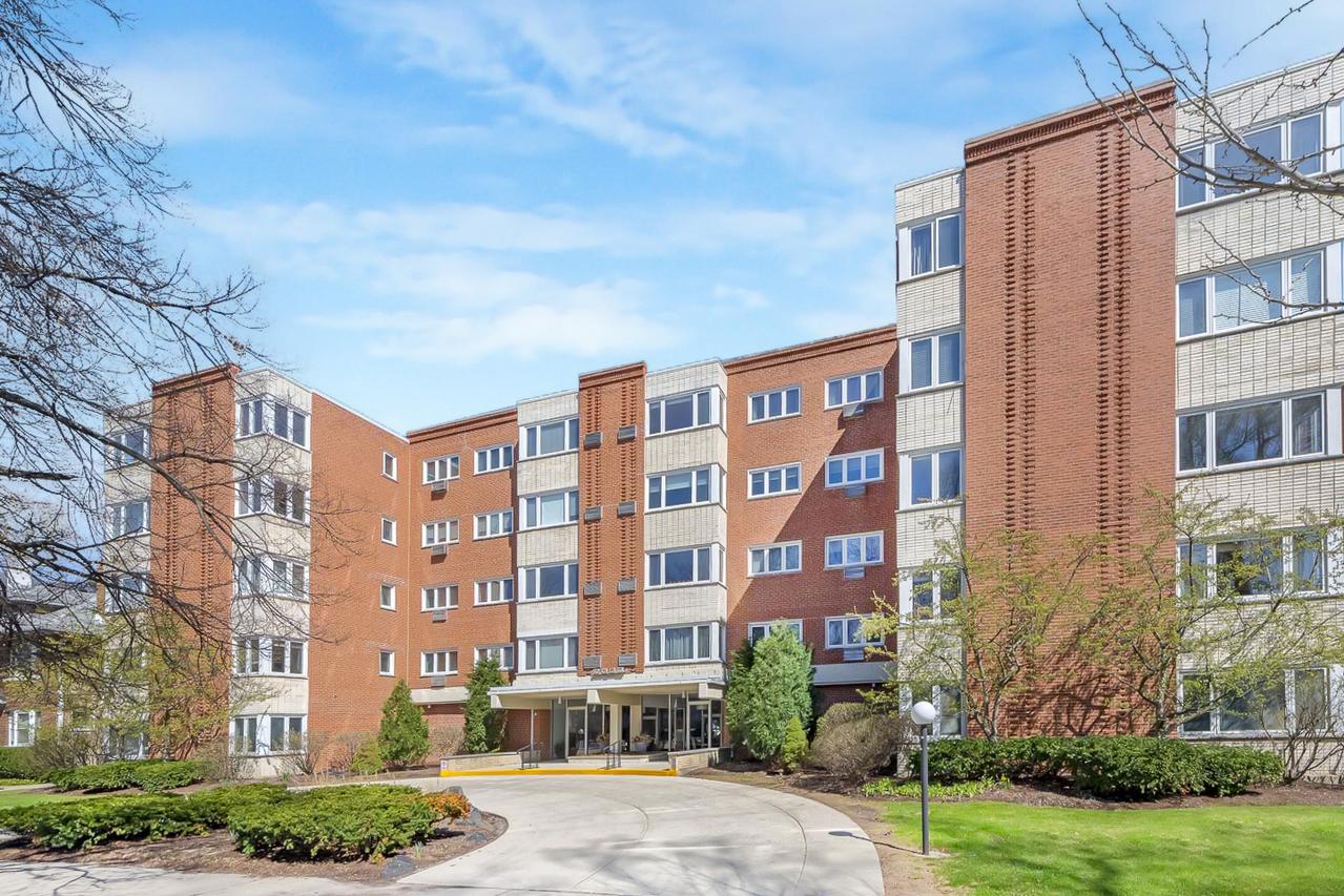 2033 Sherman Ave. #507, Evanston, IL 60201