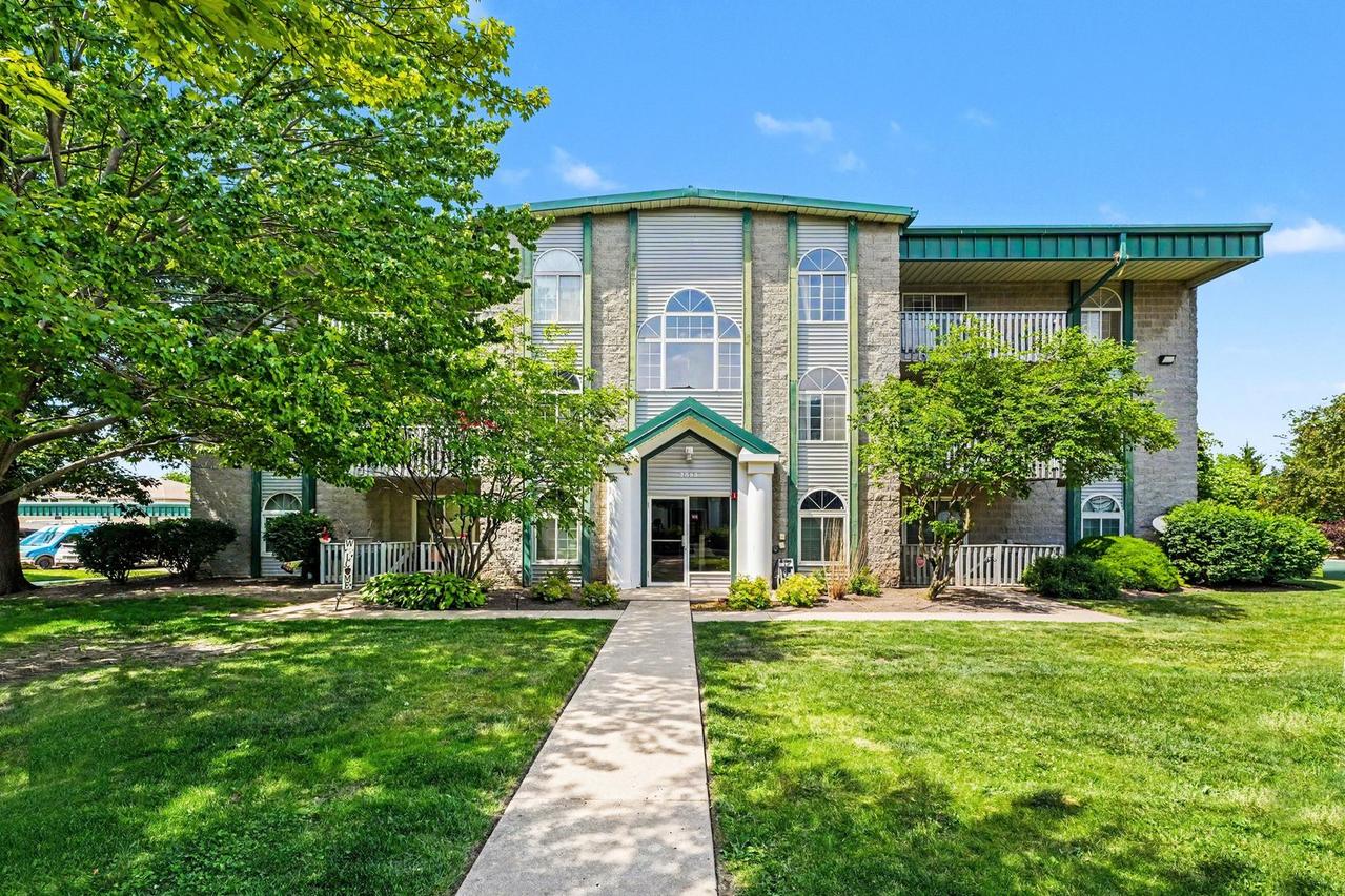 2899 Heritage Dr. #3B, Joliet, IL 60435