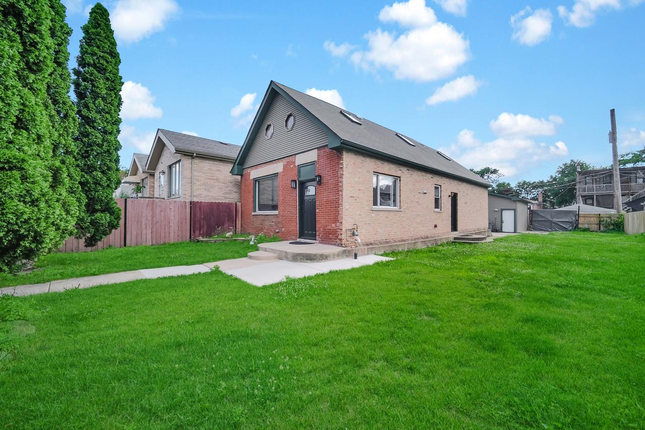 3844 S Artesian Ave., Chicago, IL 60632