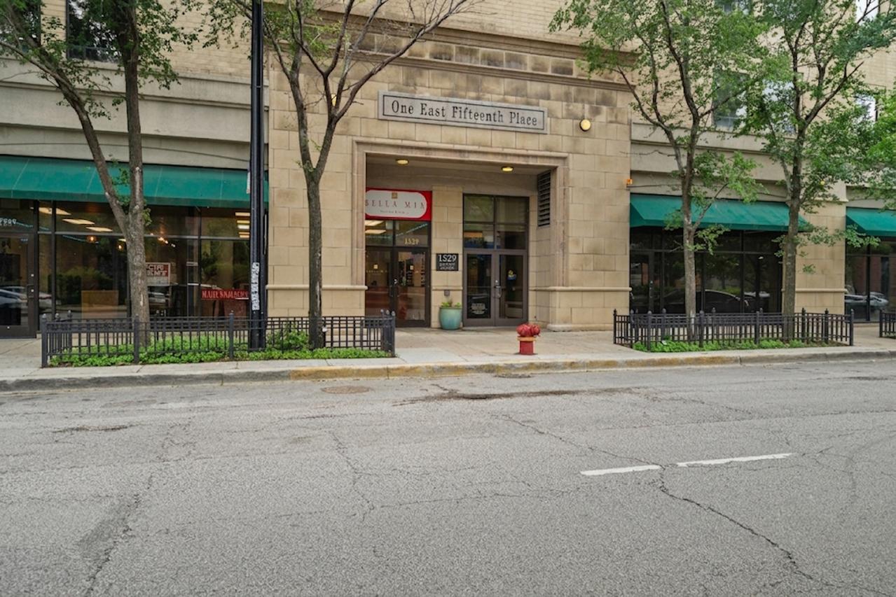 1529 S State St. #10B, Chicago, IL 60605