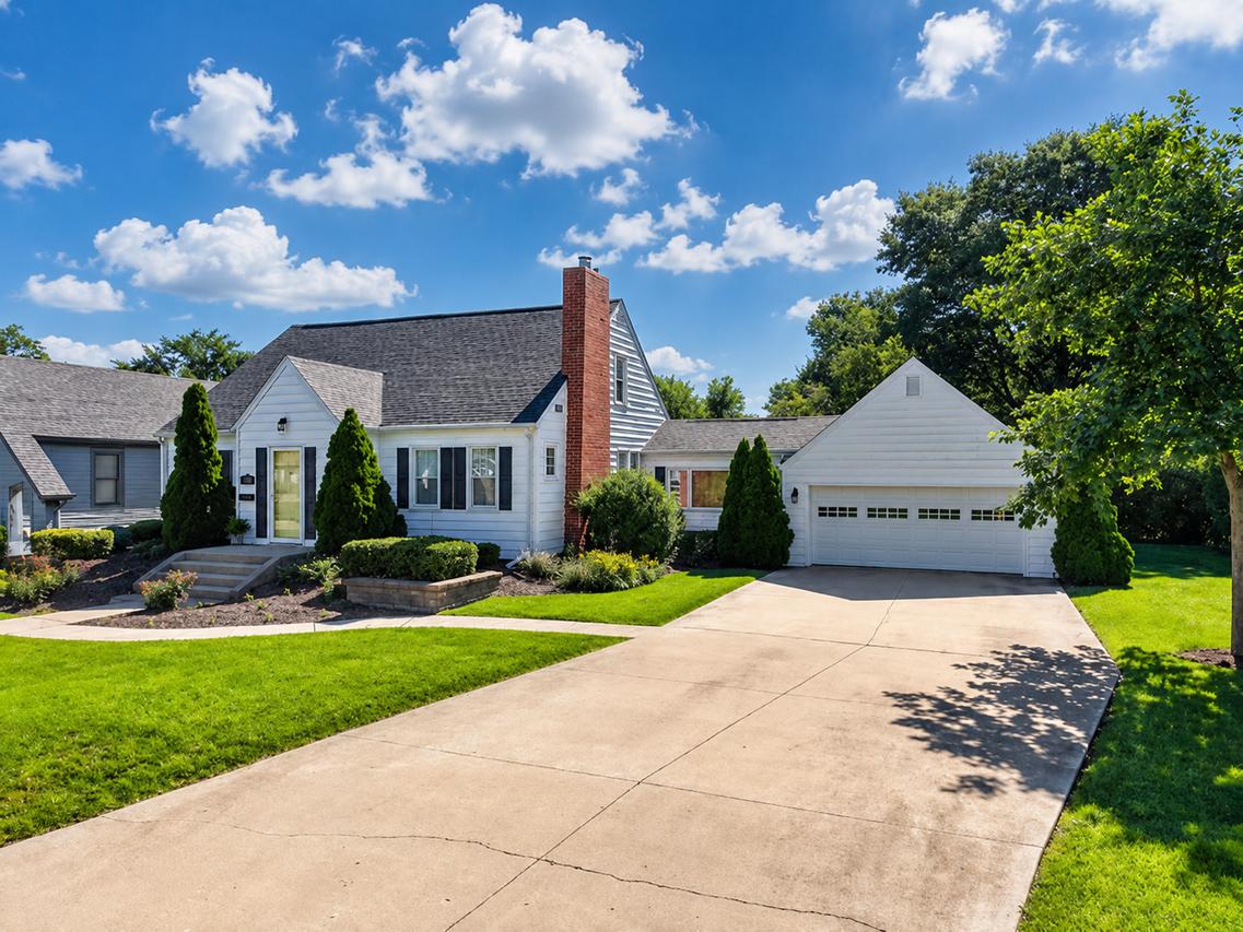 424 Park Ave., Ottawa, IL 61350