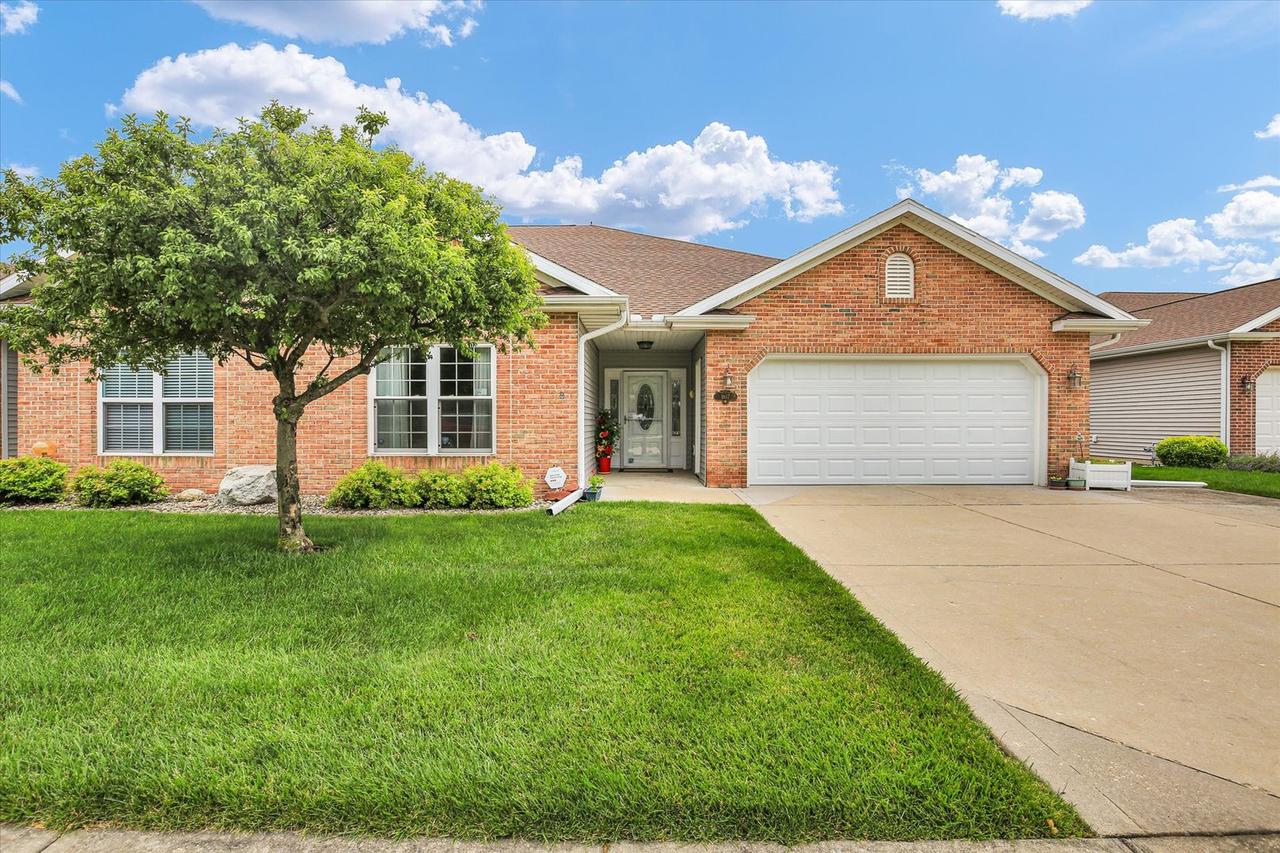 1817 E Prairie Winds Cir., Urbana, IL 61802