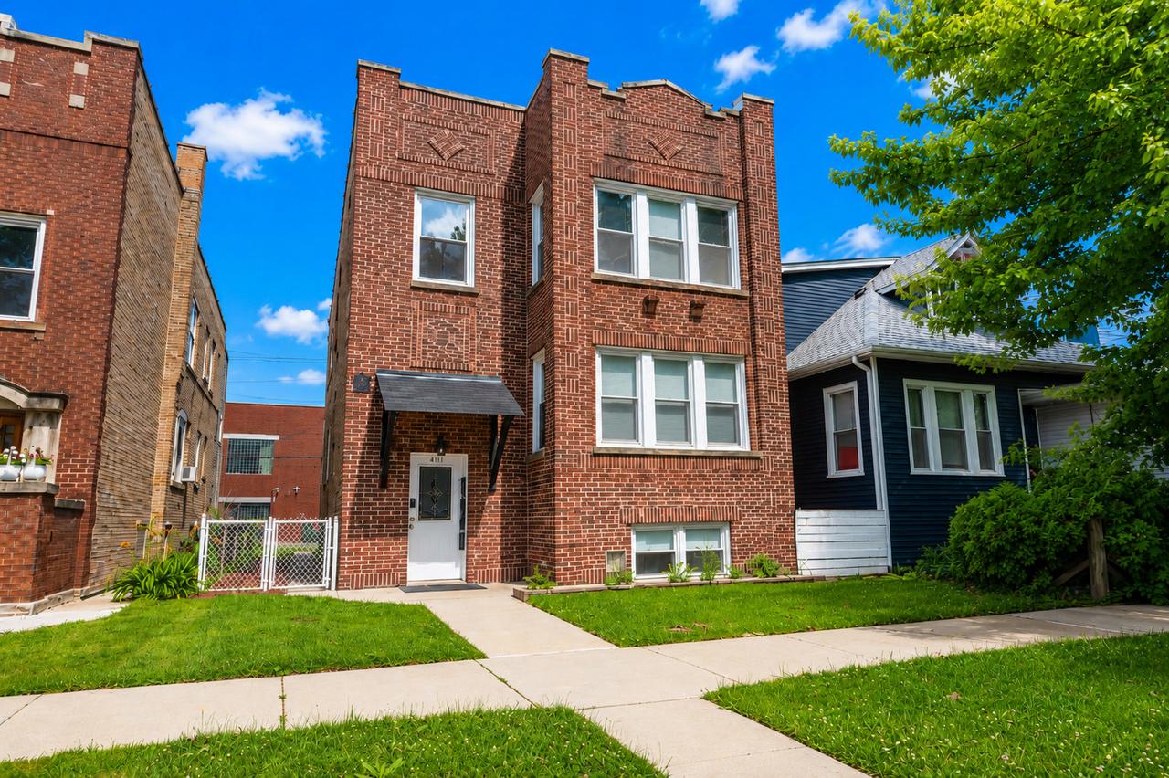 4717 N Keystone Ave., Chicago, IL 60630