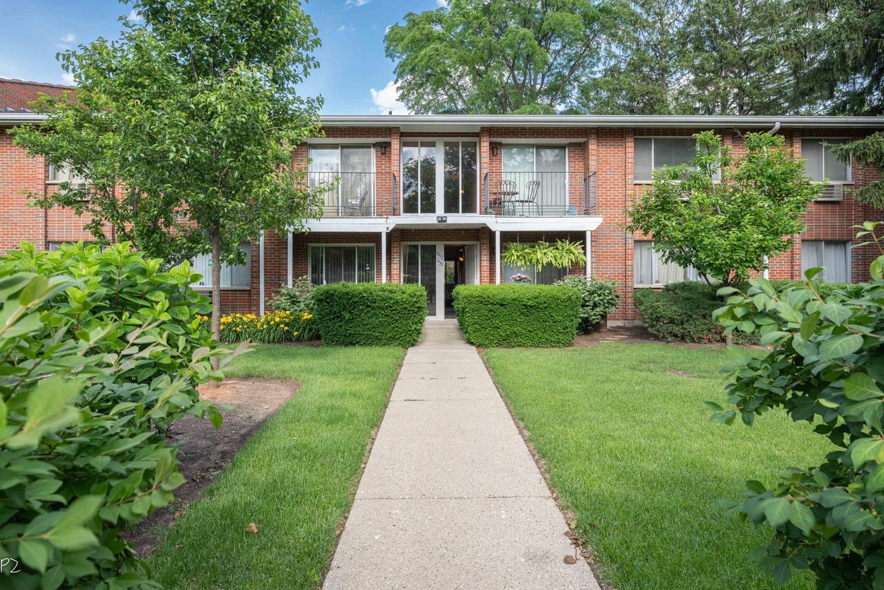 1150 Osterman Ave. #C, Deerfield, IL 60015