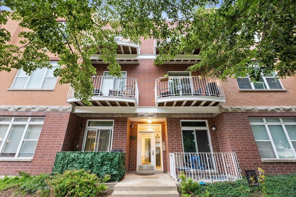 940 W Fry St. #3E, Chicago, IL 60642