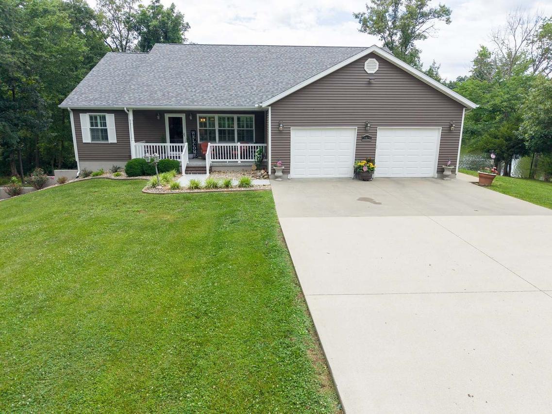 10829 Clubview Ct., Benton, IL 62812