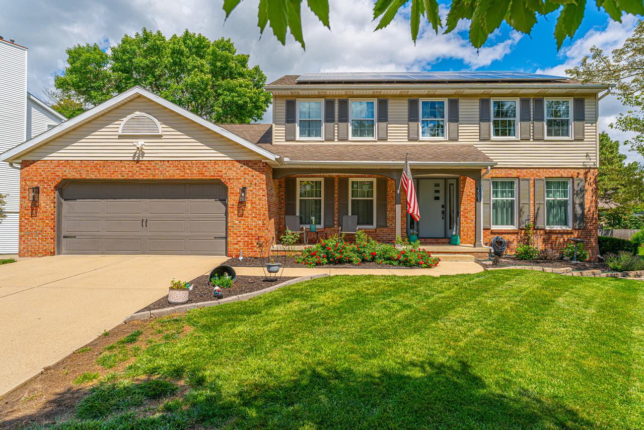 2503 Blarney Stone Ln., Bloomington, IL 61704