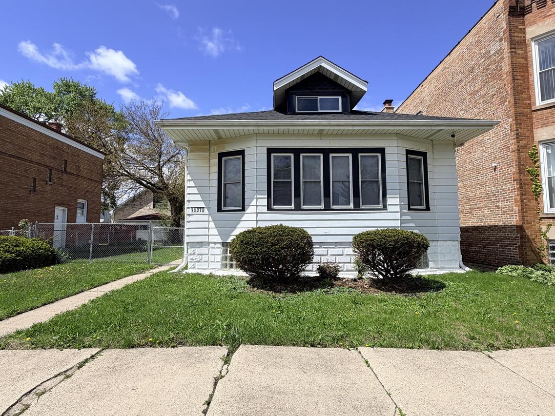 10010 S Emerald Ave., Chicago, IL 60628