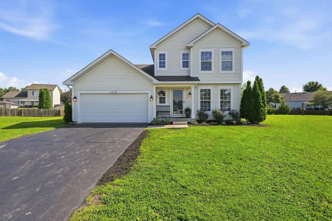 1316 Sherborn Ct., Minooka, IL 60447