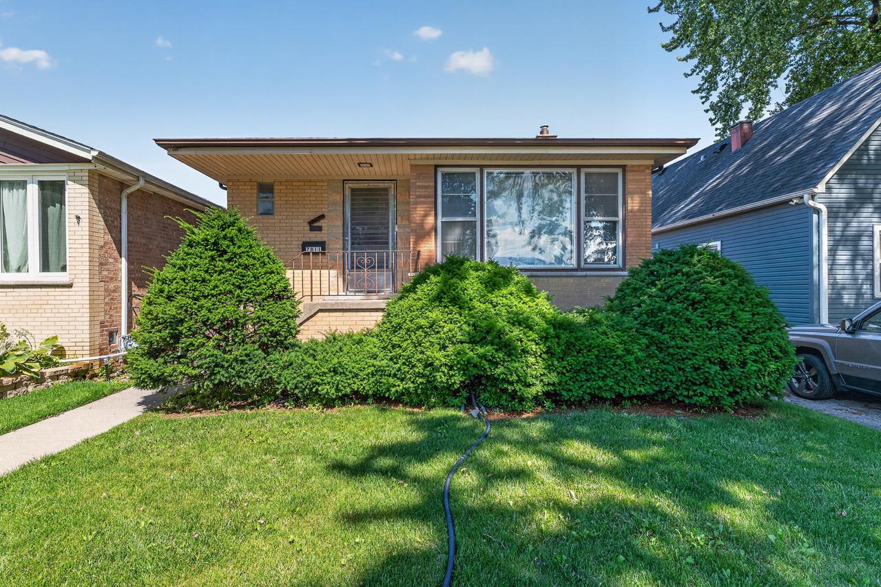 7811 Mcvicker Ave., Burbank, IL 60459
