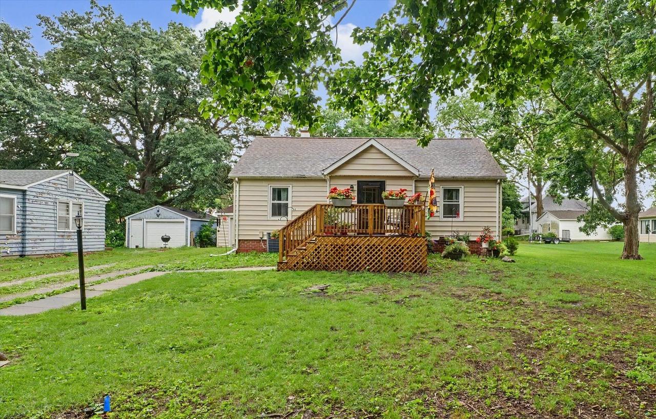 406 S Fourth St., St. Joseph, IL 61873