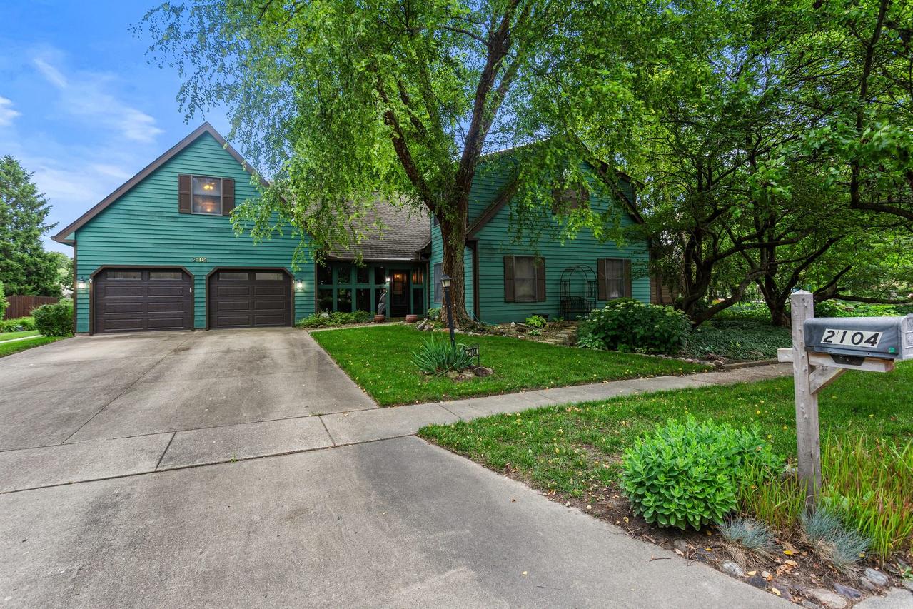 2104 Doubletree Ln., Champaign, IL 61822