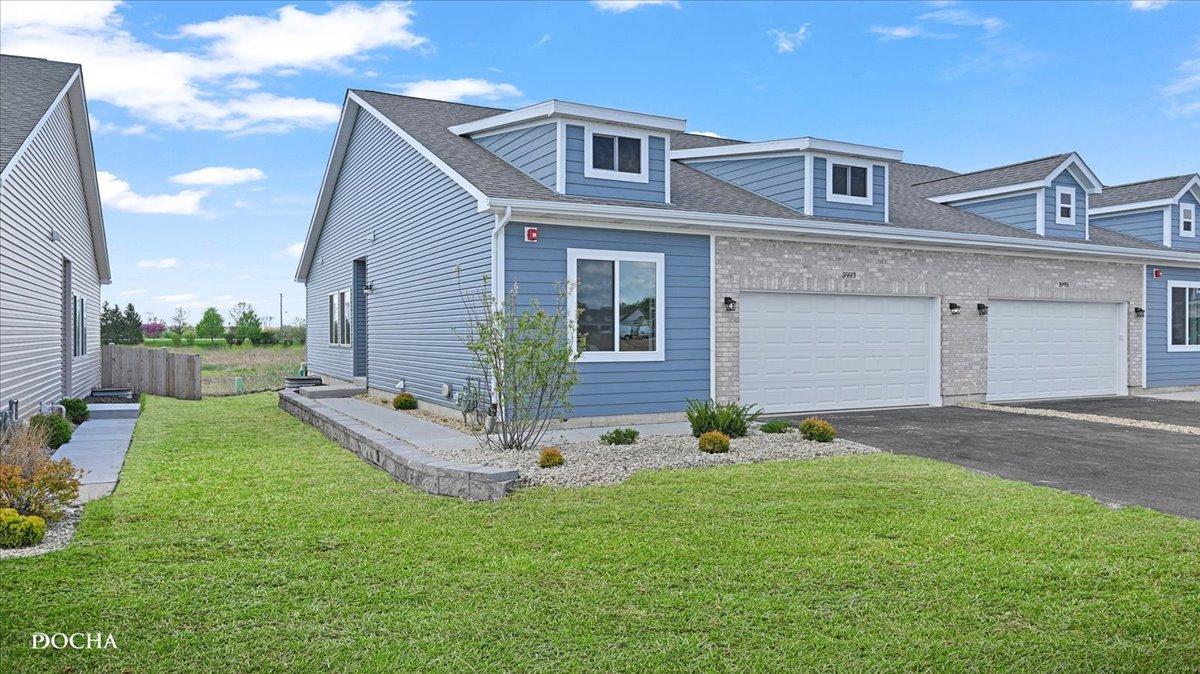 3993 Shoeger Dr., Yorkville, IL 60560