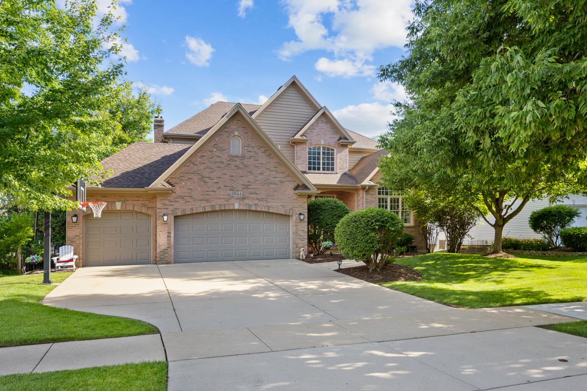 2644 Freeland Cir., Naperville, IL 60564