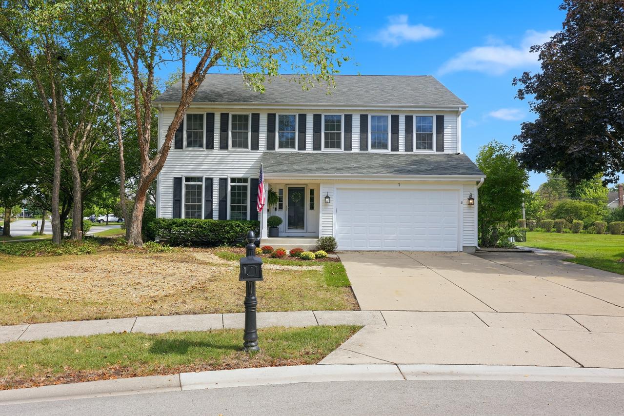 1 Fernwood Ct., Algonquin, IL 60102