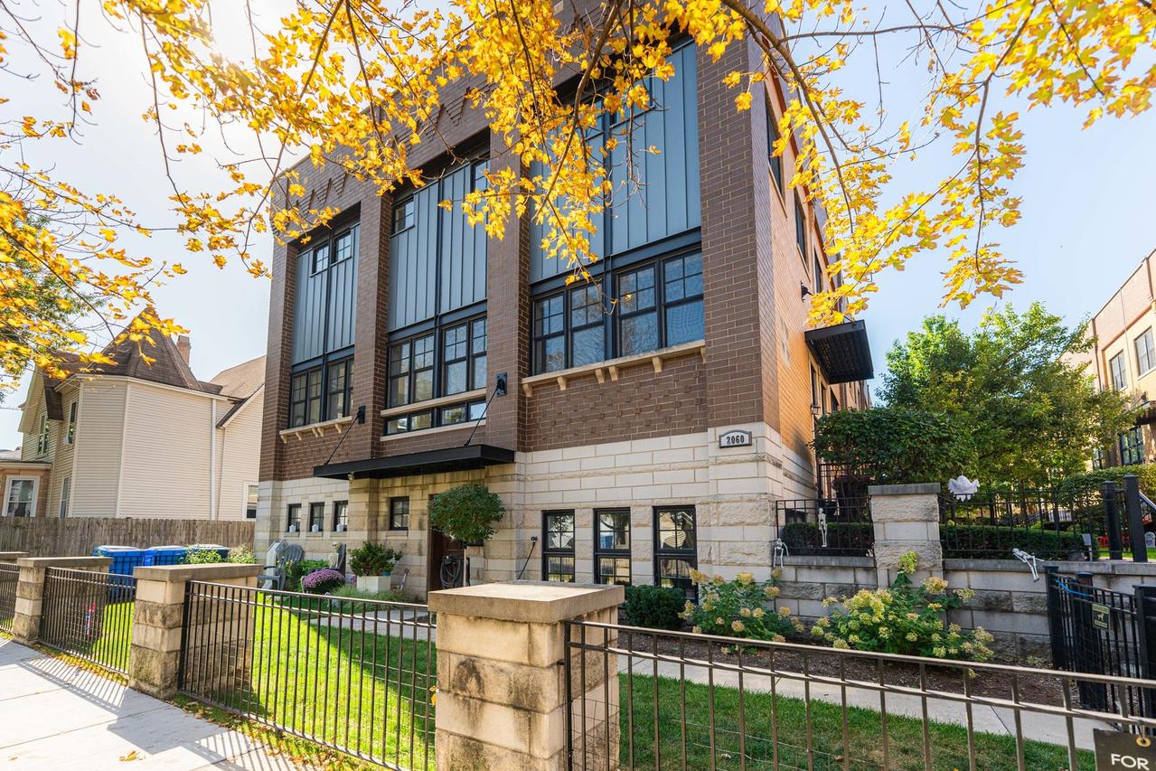 2060 N Stave St. #1, Chicago, IL 60647