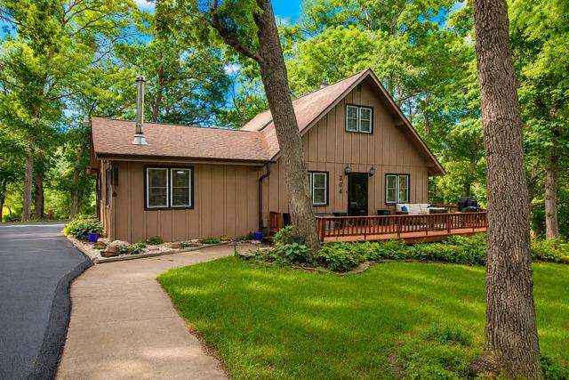 304 Wild Cherry Dr., Dixon, IL 61021