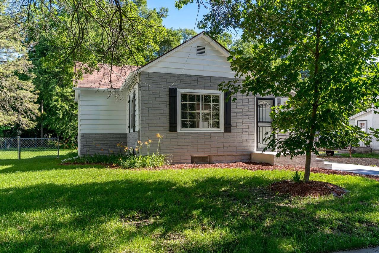 2807 Yonge St., Rockford, IL 61101