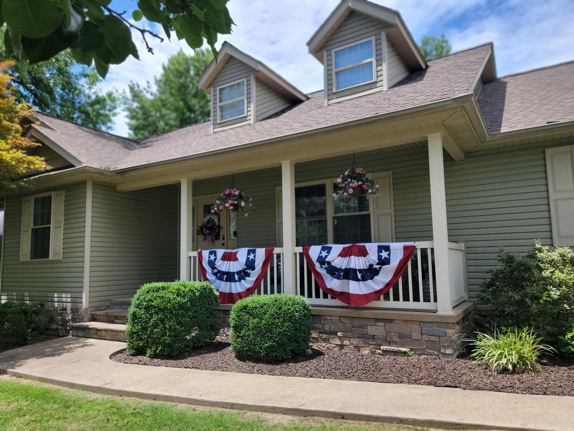 1101 Main St., Carterville, IL 62918