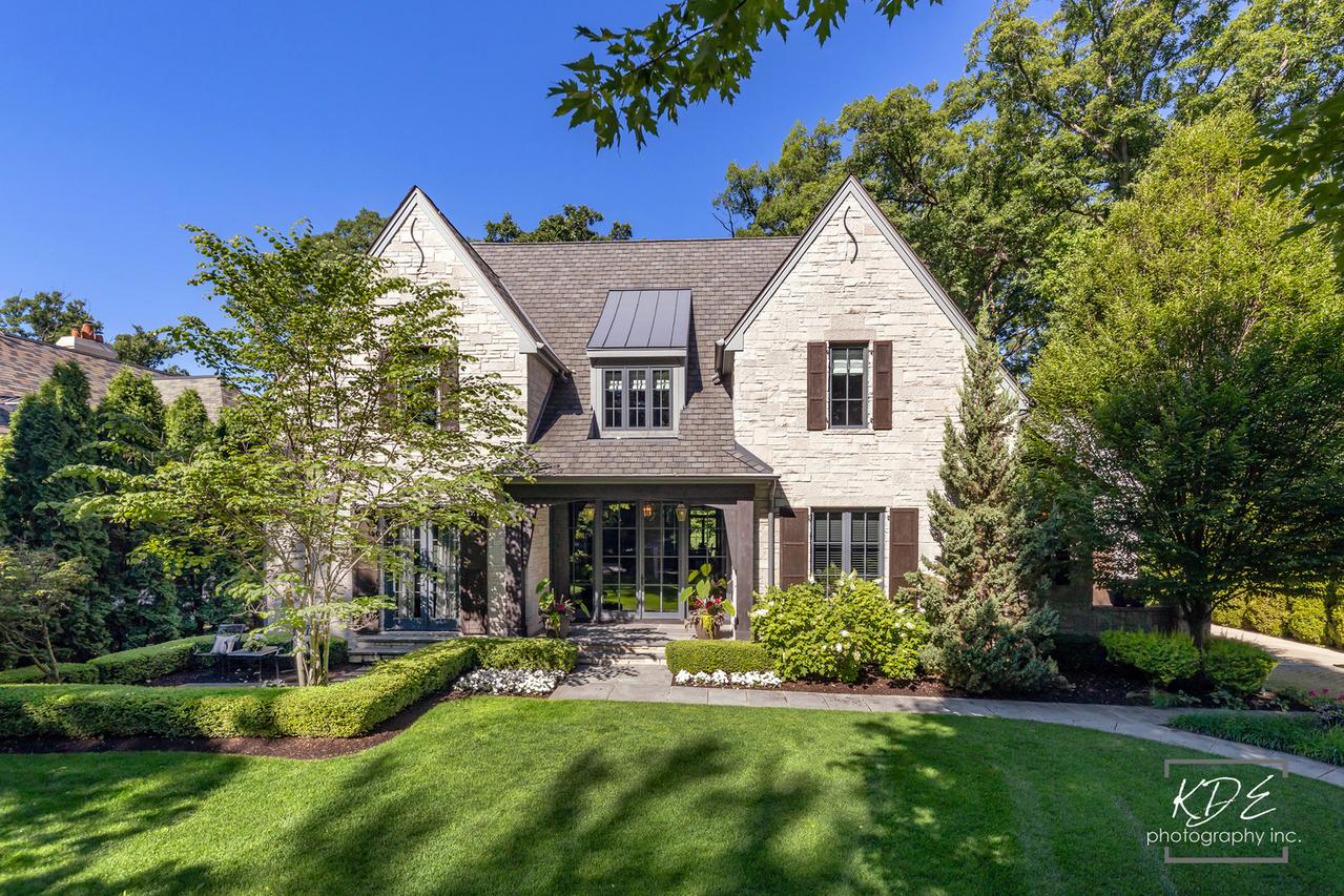 465 White Oak Dr., Naperville, IL 60540