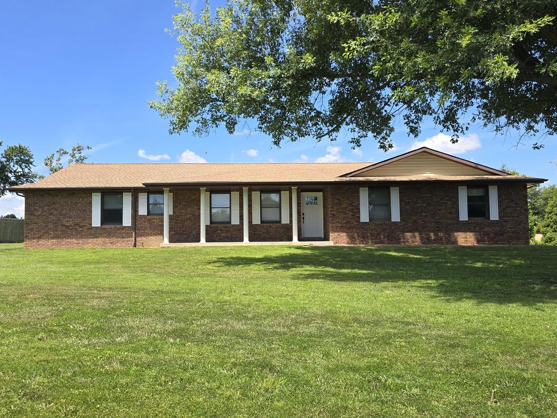 110 Grayson Rd., Eldorado, IL 62930
