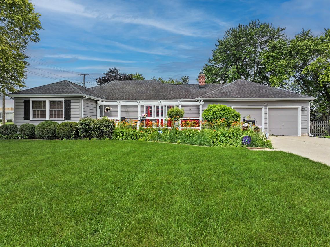 715 N Green St., Mchenry, IL 60050