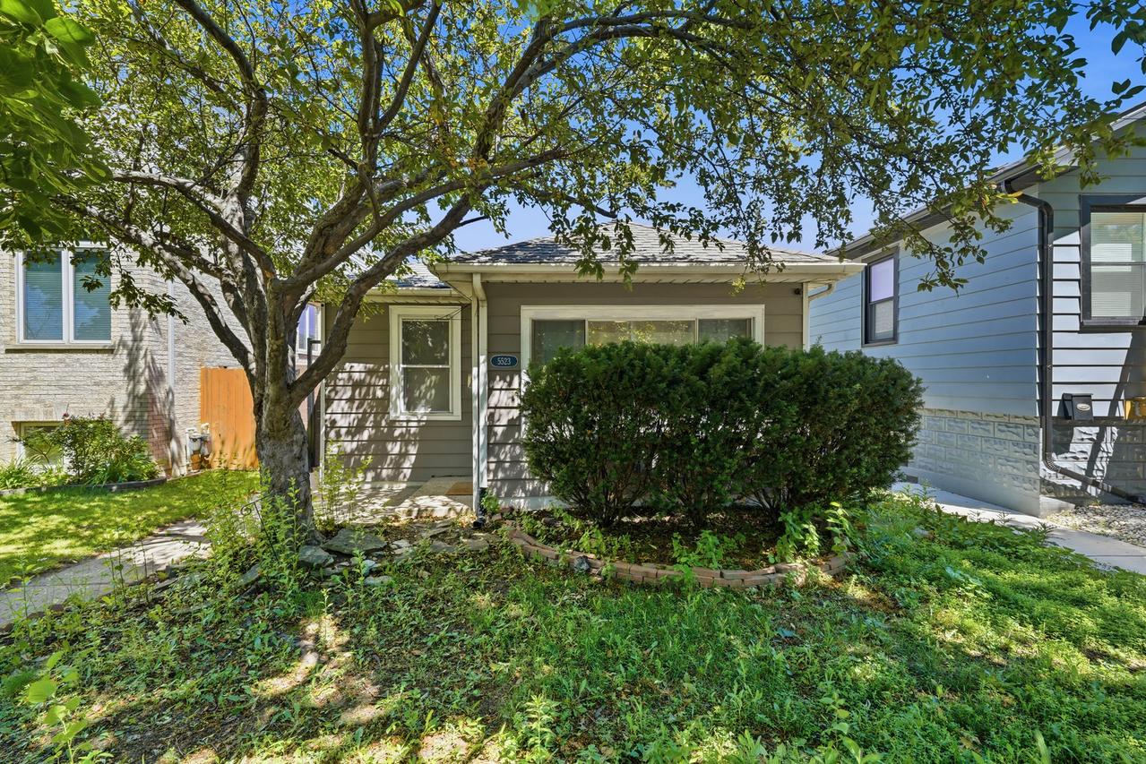 5523 N Neenah Ave., Chicago, IL 60656