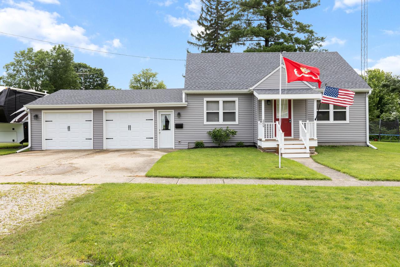 209 A St., Genoa, IL 60135