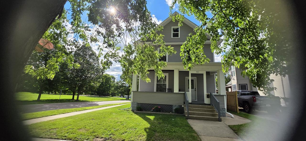 583 S Lasalle Ave., Aurora, IL 60505