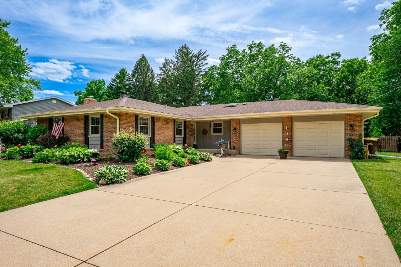 1340 Williamsburg Rd., Rockford, IL 61107