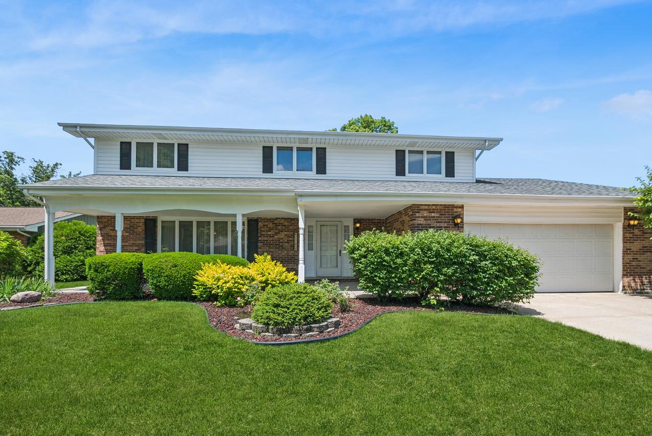 11852 Oregon Tr., Orland Park, IL 60467
