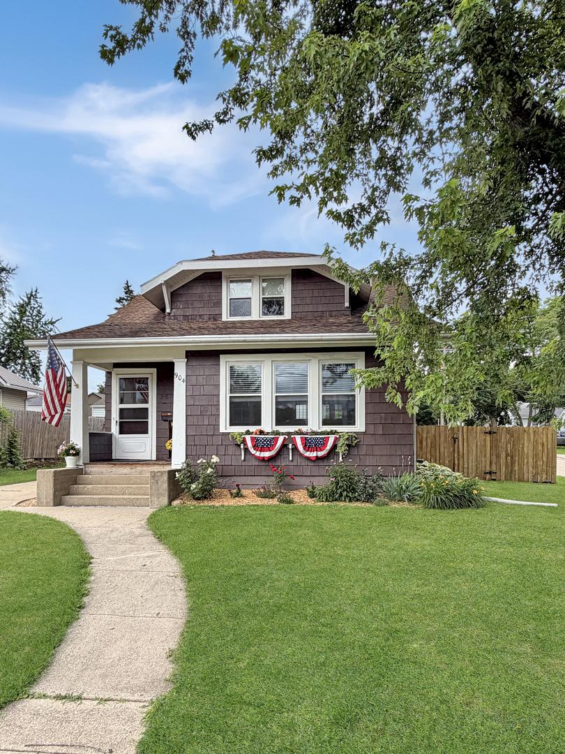 904 S Mckinley Ave., Freeport, IL 61032