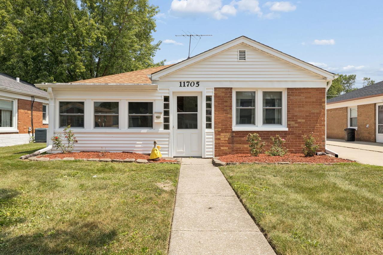 11705 S Meadow Lane Dr., Merrionette Park, IL 60803