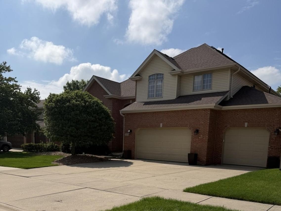 10907 Anthony Dr., Orland Park, IL 60467