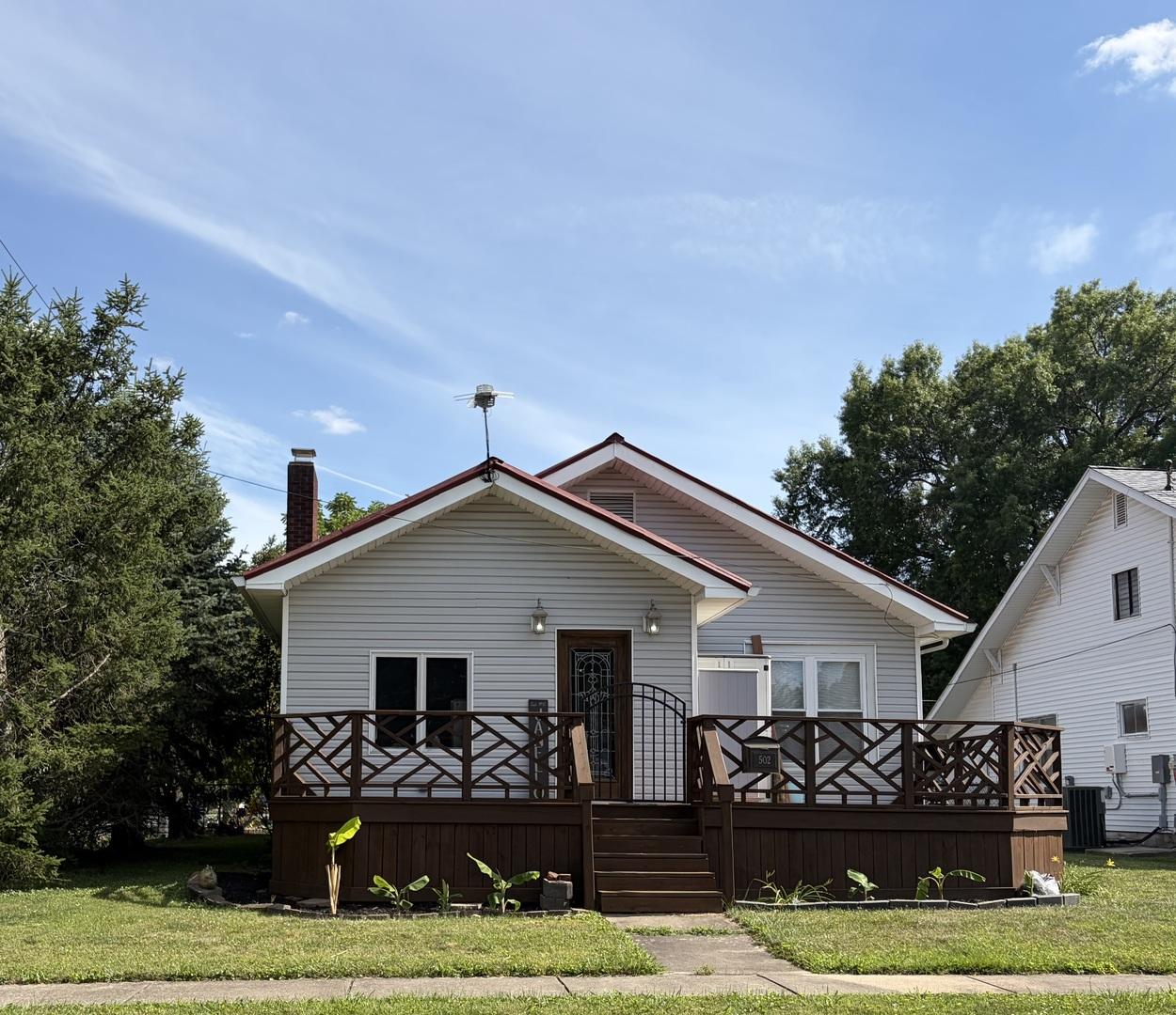 502 W Cherry Ave., Christopher, IL 62822
