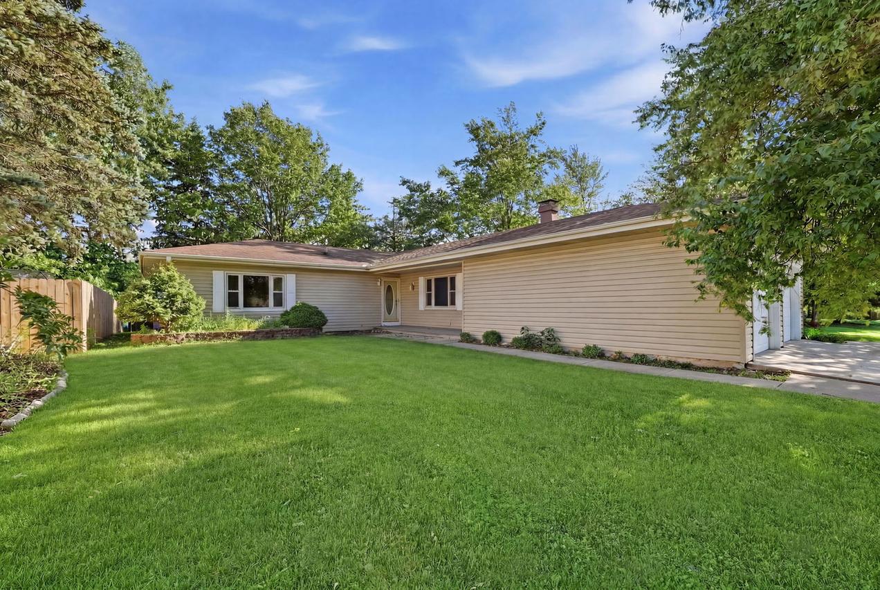 1644 Bayberry Ln., Sycamore, IL 60178