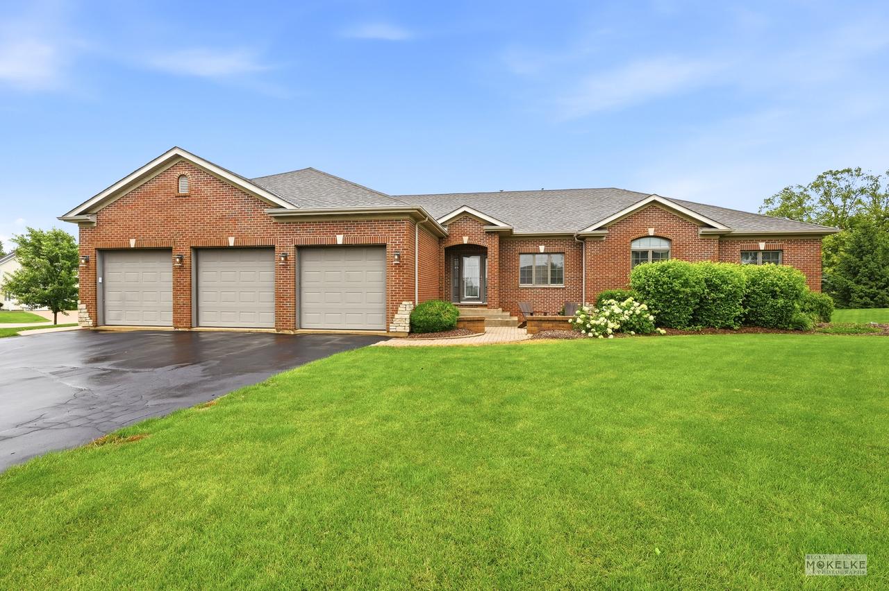 6192 S Woods Ct., Yorkville, IL 60560