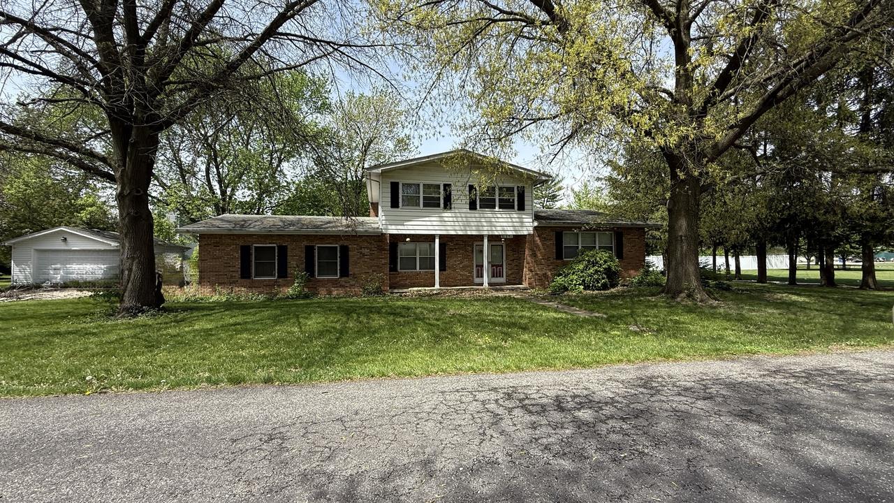 203 S Whitehead St., Tolono, IL 61880