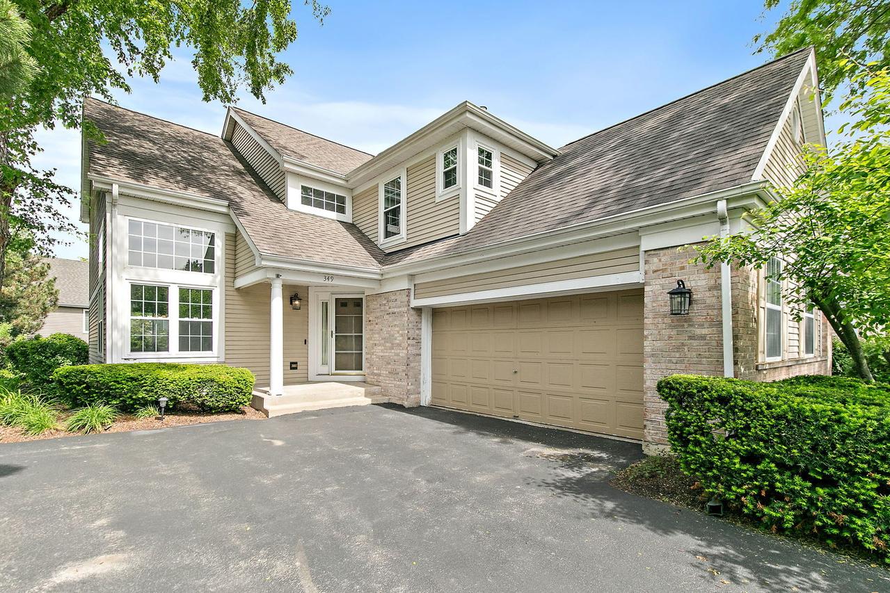 349 Hampton Ct., Crystal Lake, IL 60012