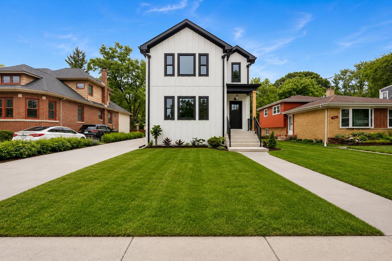 218 N Park Ave., Lombard, IL 60148