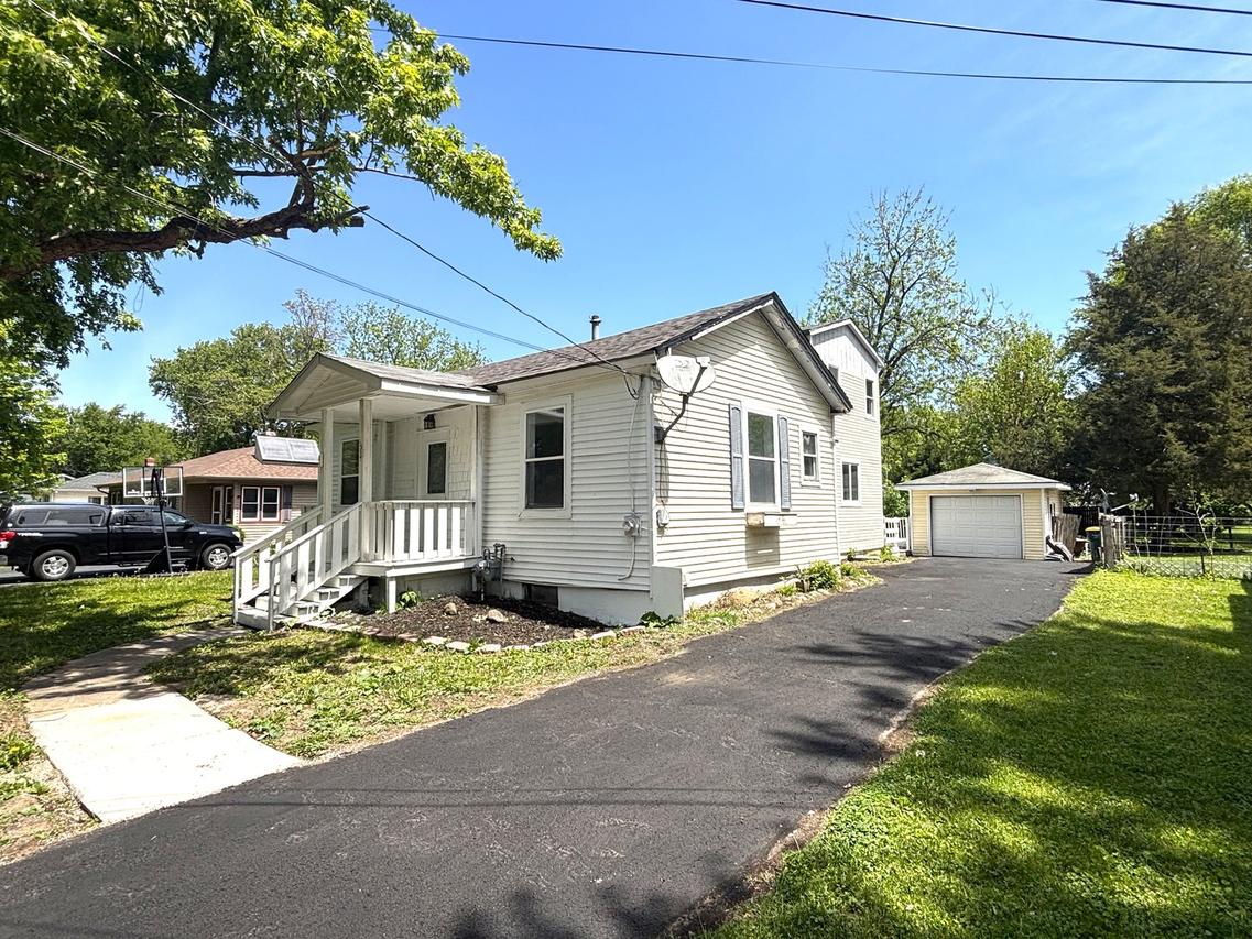 518 N Hugh St., Plano, IL 60545