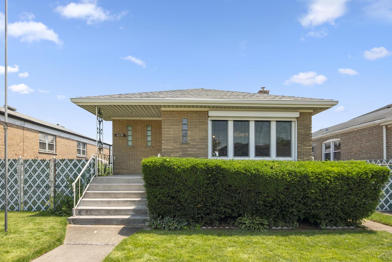 6235 S Nashville Ave., Chicago, IL 60638