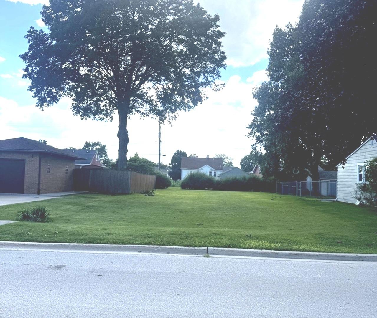 1721 Dearborn St., Crest Hill, IL 60403