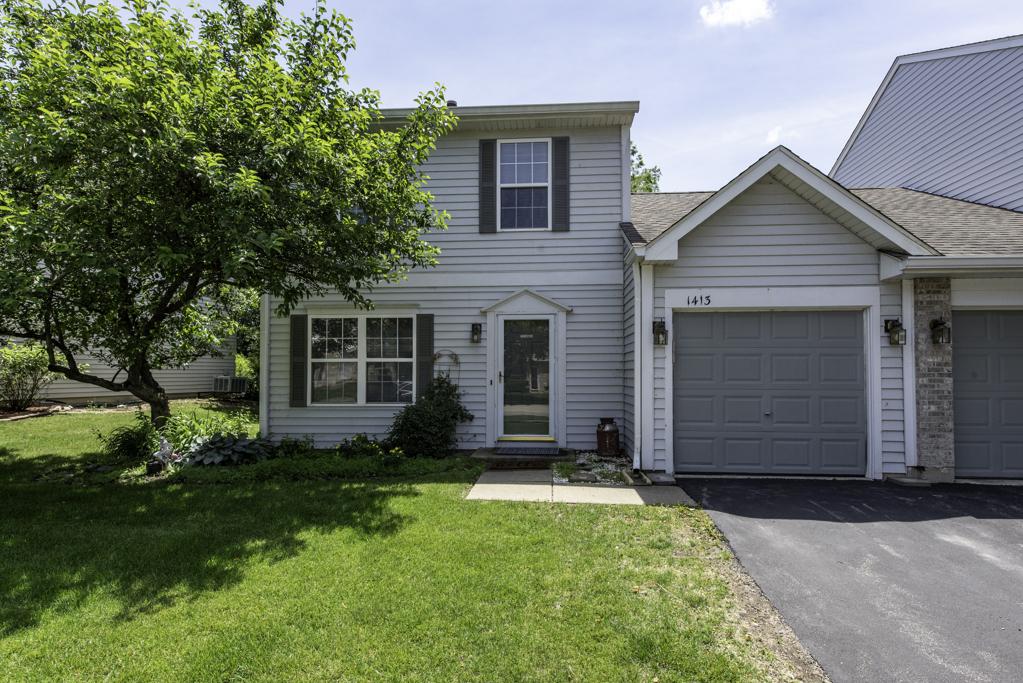 1413 W Split Oak Cir., Round Lake Beach, IL 60073
