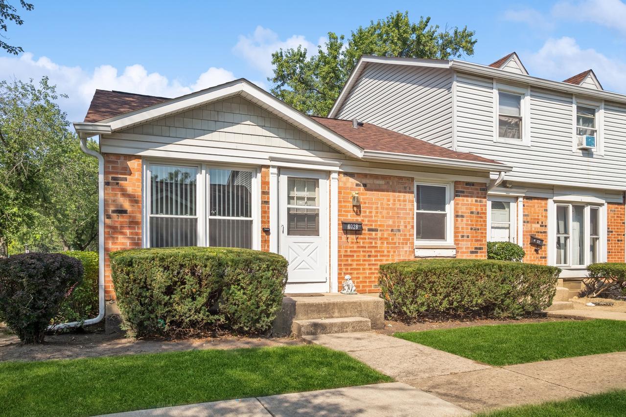 4028 Oxford Ct., Streamwood, IL 60107