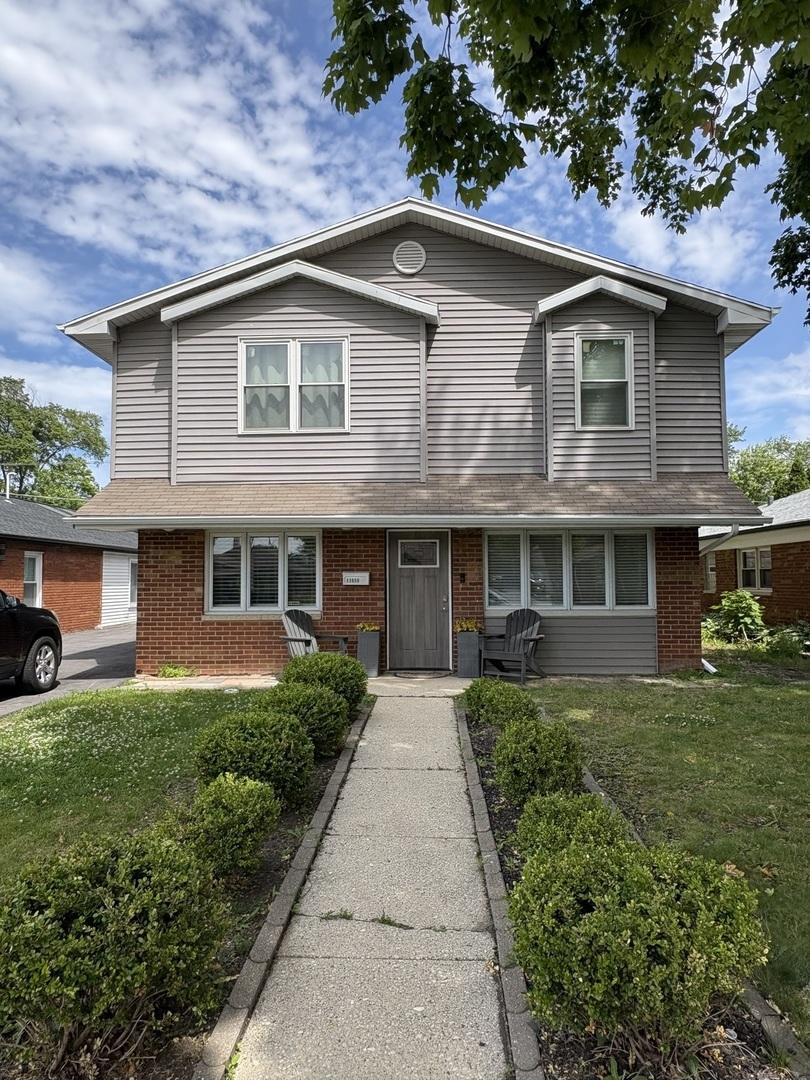 11555 S Sacramento Dr., Merrionette Park, IL 60803
