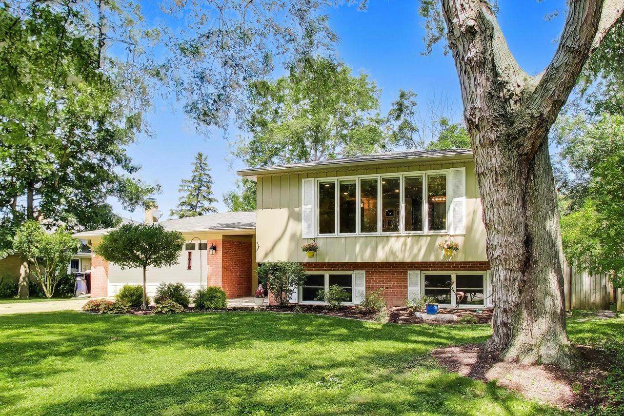 14425 Greenland Ave., Orland Park, IL 60462