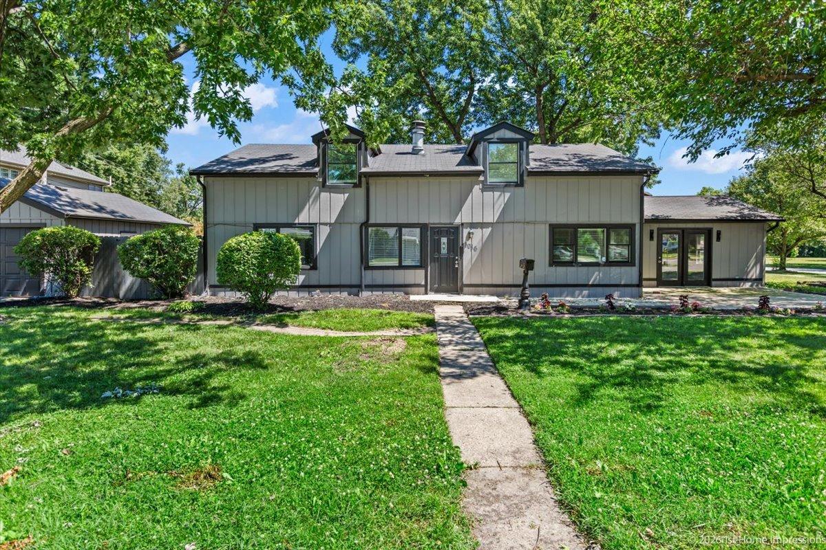 5016 Oak Center Dr., Oak Lawn, IL 60453