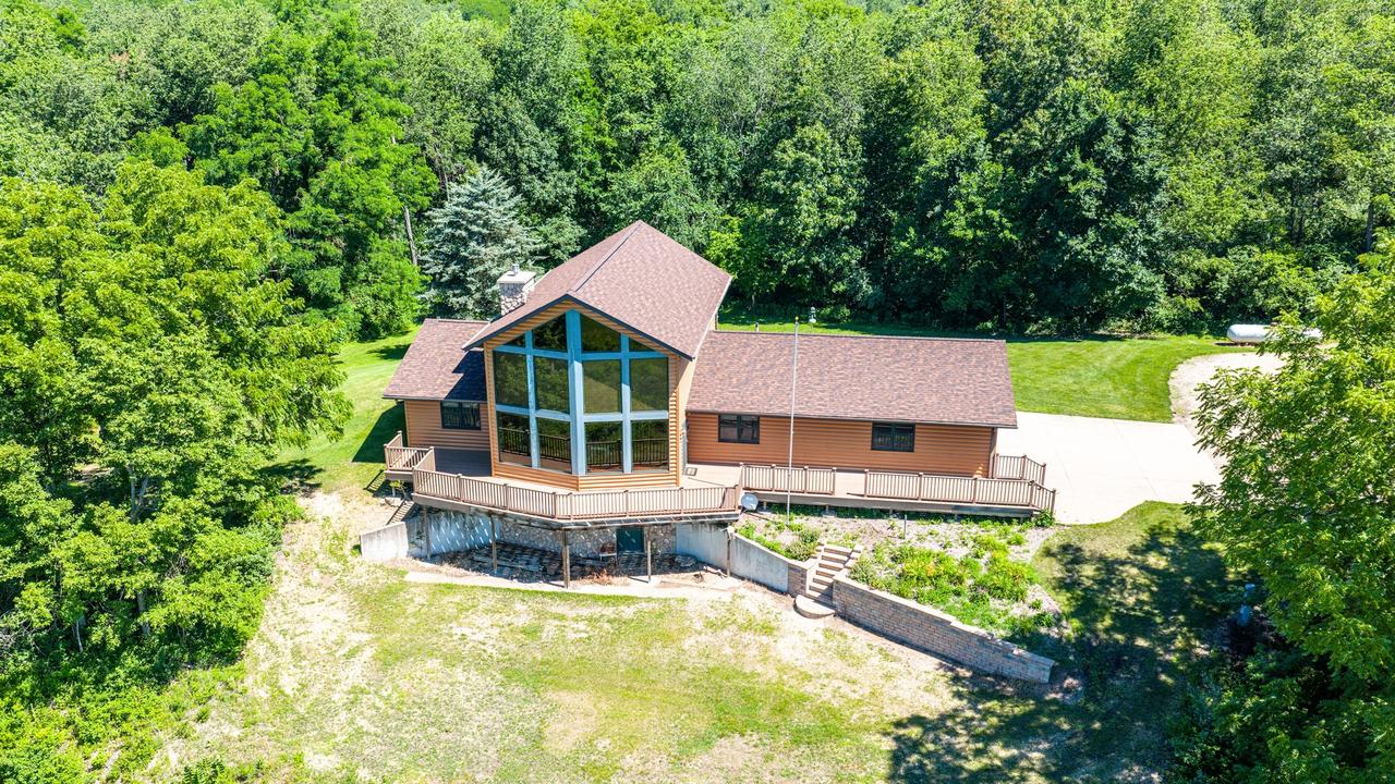 24911 1150 North Ave., Princeton, IL 61356