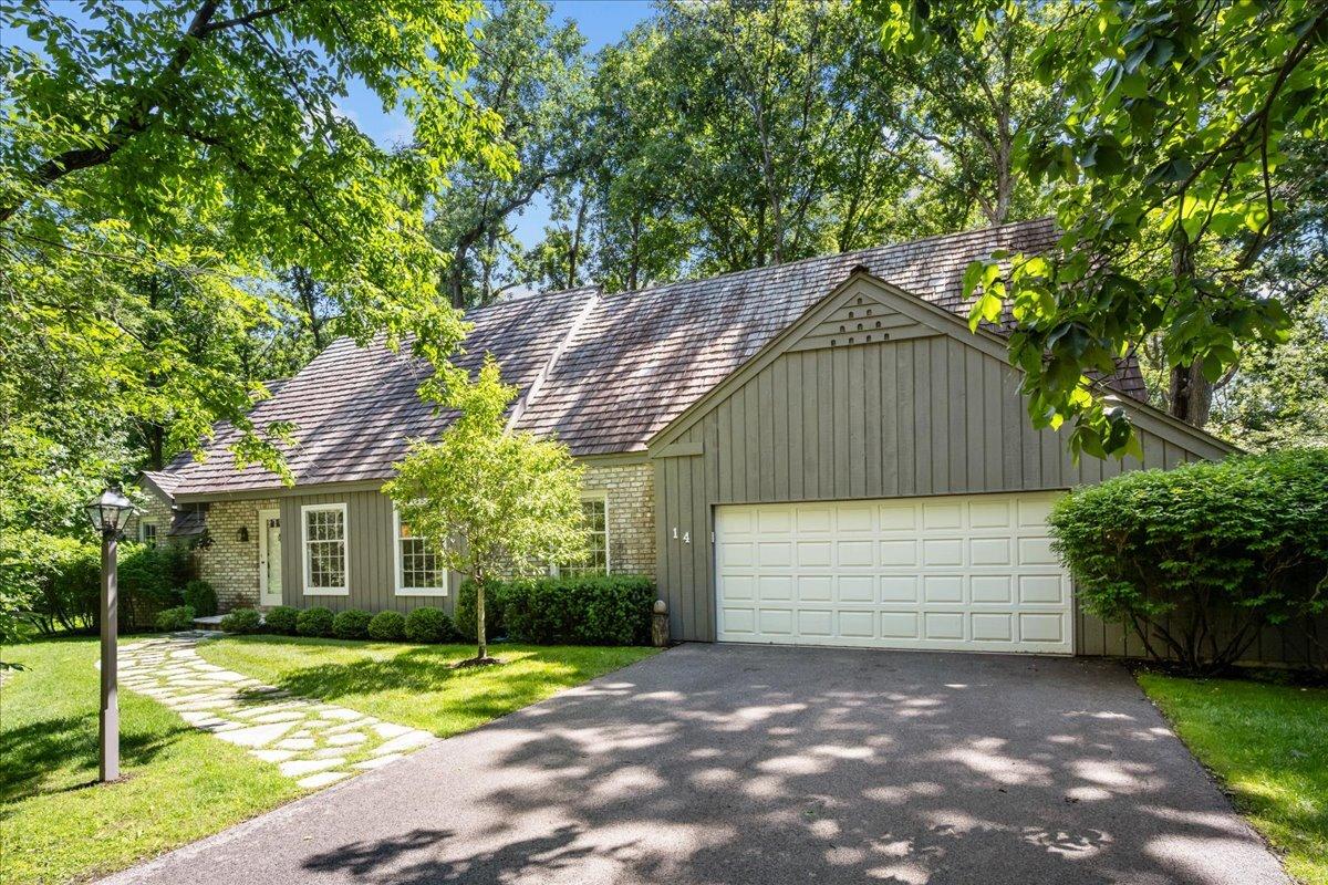 14 Bristol Ct., Lincolnshire, IL 60069